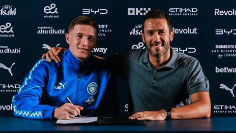 Elliot Anderson khẳng định Man City là Vua ở Manchester